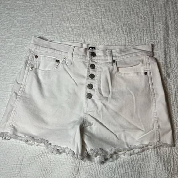 6 pairs of GAP denim shorts. High waisted, distressed, button fly, cuffed. - Picture 5 of 7